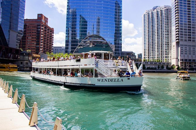 Chicago River 90-Minute Architecture Tour - Merchandise Mart and the scale of downtown