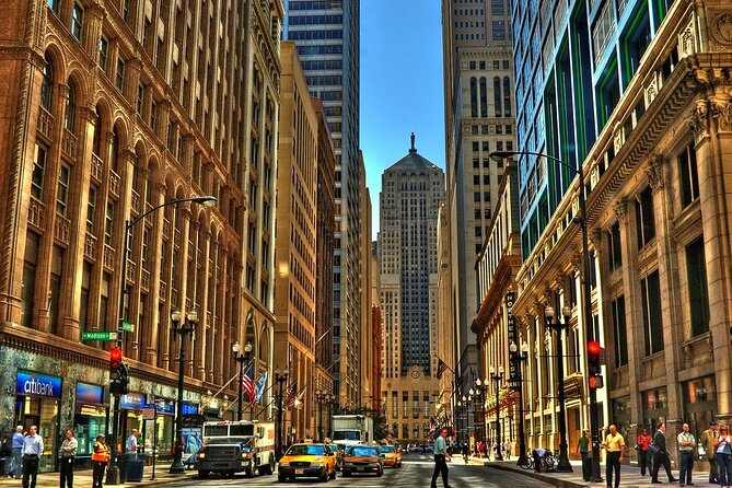 Chicago's Secret Interiors Architectural Walking Tour - The Field Building and Art Deco restraint