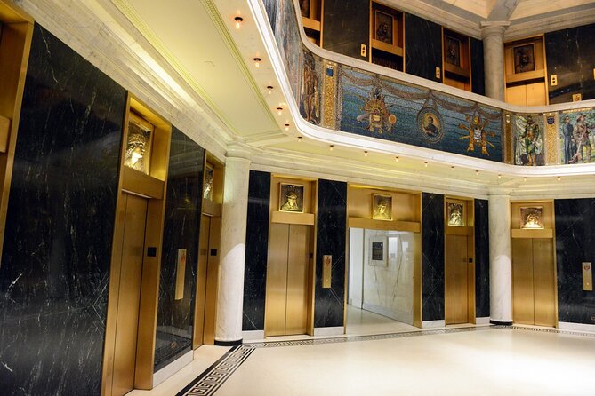 Chicago's Secret Interiors Architectural Walking Tour - The Rookery and its famous light court