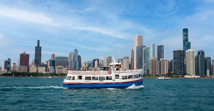 Chicago: Shoreline Lake Michigan Skyline Cruise - Key points to know before boarding