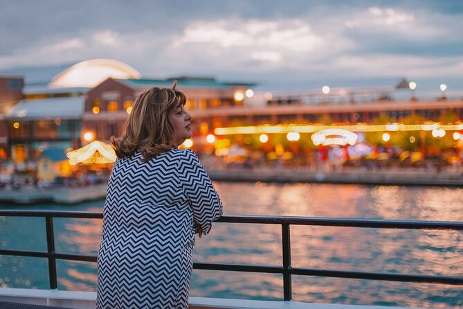 Chicago Signature Dinner Cruise on Lake Michigan - After dinner, the DJ takes over