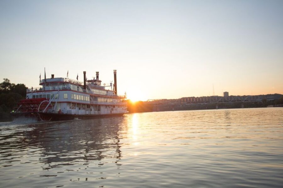 Cincinnati: Historic Sightseeing Cruise - Boarding at Newport Landing Dock