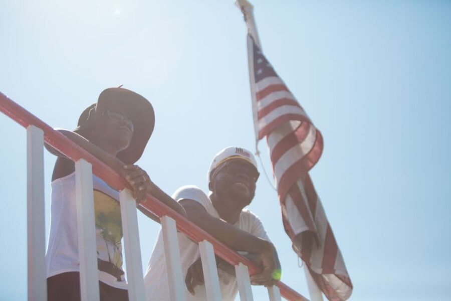Cincinnati: Historic Sightseeing Cruise - Choosing between the upper deck and the indoor area