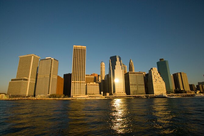 Circle Line: 2hr - New York City Harbor Lights Cruise - Brooklyn Bridge and the harbor lights