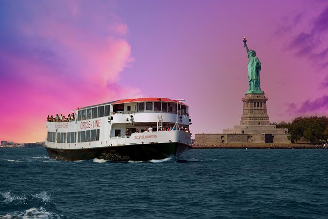 Circle Line: 2hr - New York City Harbor Lights Cruise - Manhattan’s skyline from the water