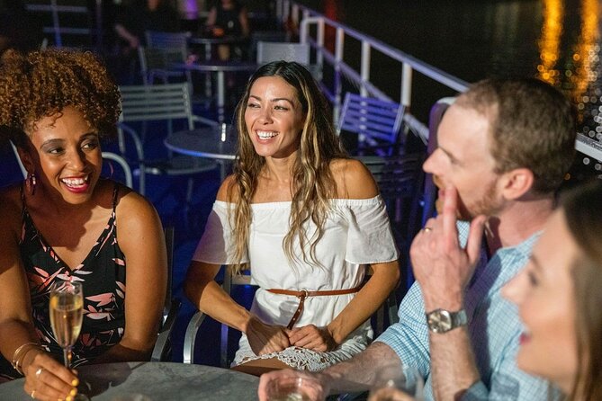 City Cruises Baltimore: Signature Dinner Cruise - Boarding at 561 Light Street