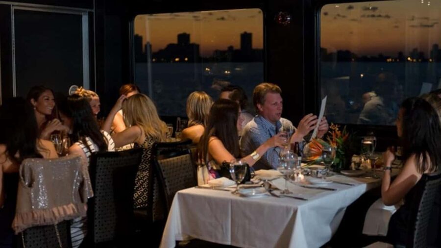 City Cruises Chicago: Premier Lunch or Dinner Cruise - Who will enjoy this cruise most