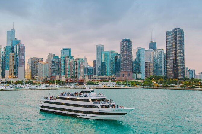 City Cruises Chicago: Signature Lunch Cruise on Lake Michigan - The buffet lunch: plenty of choice, mixed consistency