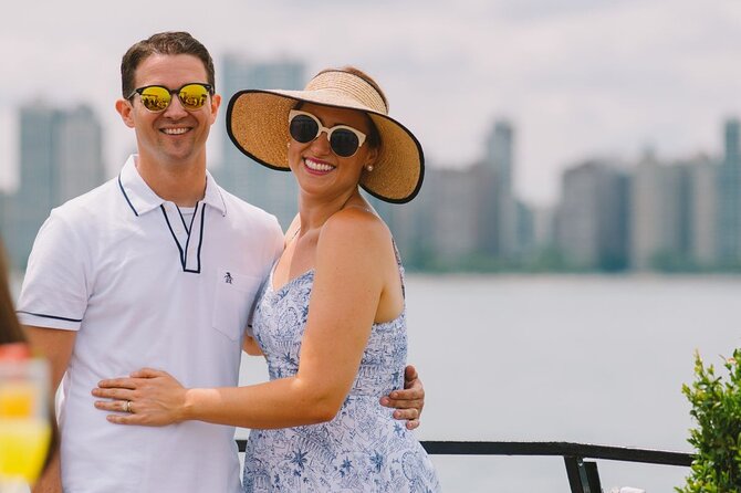City Cruises Chicago: Signature Lunch Cruise on Lake Michigan - How the skyline views compare with shore attractions