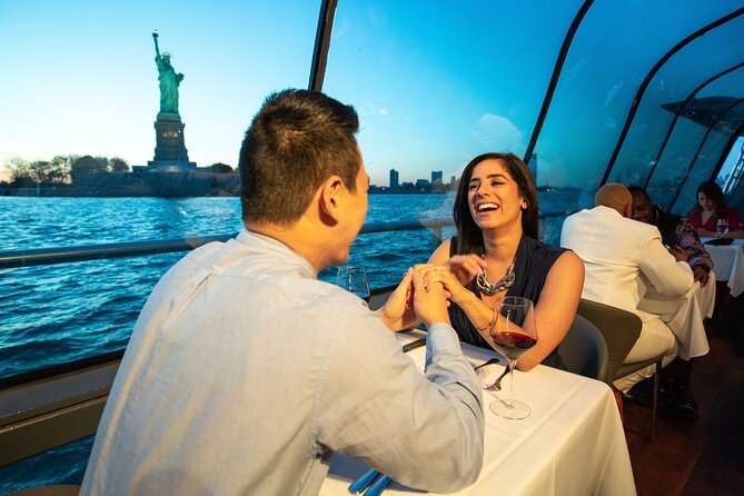 City Cruises New York: Bateaux Premier Dinner Cruise - The Hudson River route and its city views