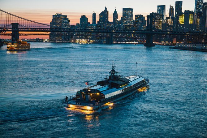 City Cruises New York: Bateaux Premier Dinner Cruise - What the Bateaux boat feels like