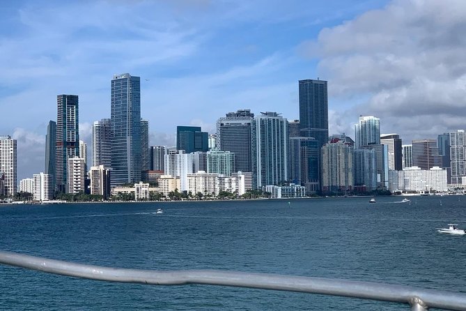 City Half Day Tour of Miami by Bus with Sightseeing Cruise - The 90-minute Biscayne Bay cruise