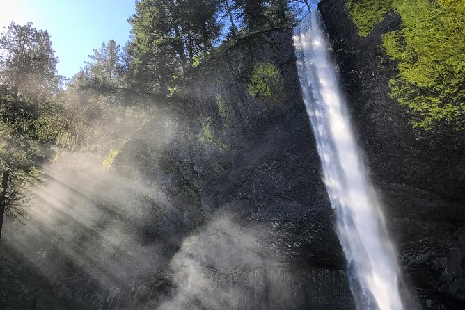 Columbia River Gorge Waterfalls Tour from Portland, OR - Multnomah Falls and the 1925 lodge