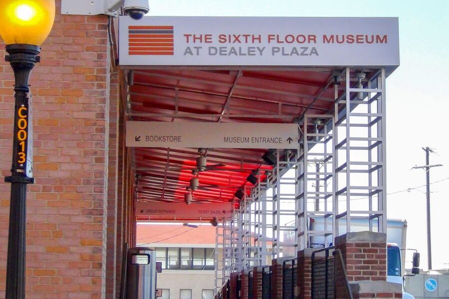 Dallas: JFK Assassination and Sixth Floor Museum Tour - Guides who make the difference