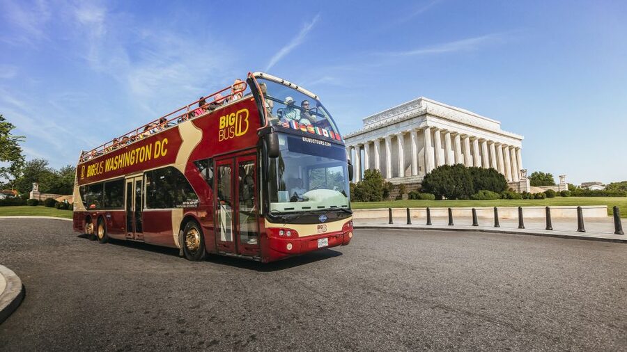 DC: Hop-on Hop-off Tour by Open-top Bus with 17 Stops - Korean War, Lincoln, Vietnam, and World War II memorials