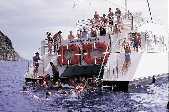 Deluxe Na Pali Morning Snorkel Tour on the Lucky Lady - The Catamaran Ride and the Ocean Reality