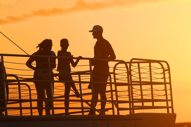 Deluxe Na Pali Sunset Tour on the Lucky Lady - Boarding the 60-foot Lucky Lady