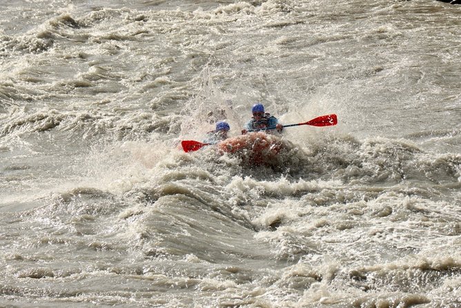 Denali Rafting Canyon Wave - Paddle raft or oar boat: choosing your level of effort