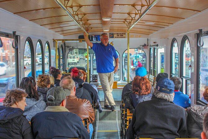 Discover Portland City and Lighthouse Tour - Eastern Promenade, Fort Allen Park, and Casco Bay views