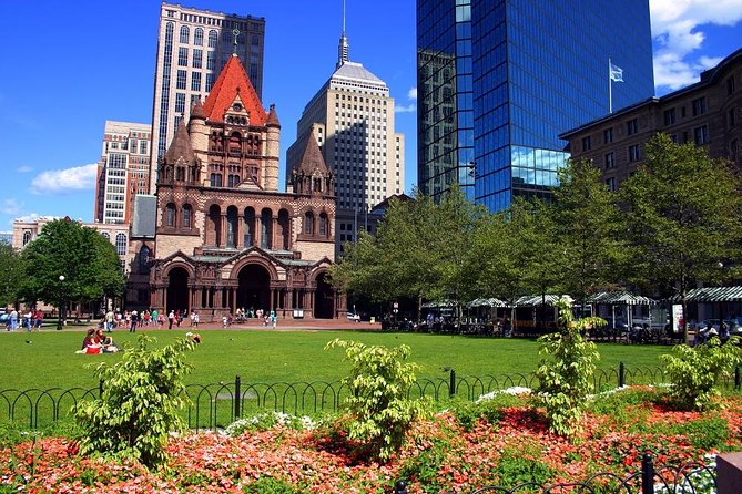 Downtown Freedom Trail, Beacon Hill & Back Bay Walking Tour - Beacon Hill and Boston’s old-money streets