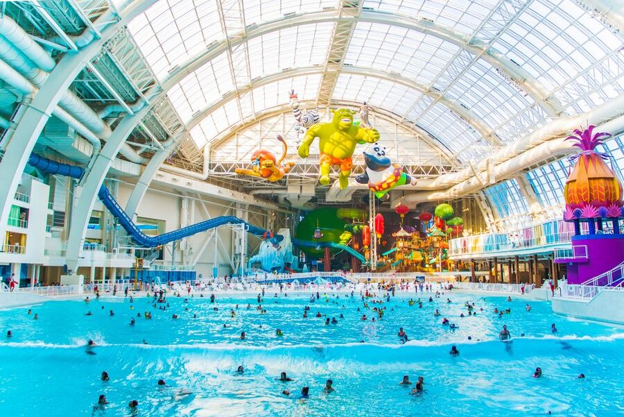 East Rutherford: Dreamworks Indoor Water Park Entry Ticket - A tropical water park four miles from New York City
