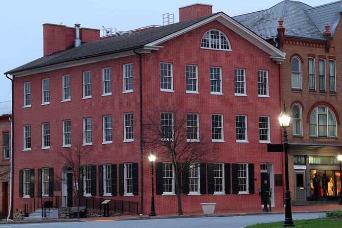Echoes of War All Ages Ghost Tour - Hotel Gettysburg and the wartime town