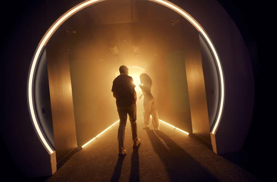 Flyover in Chicago: An Immersive Flying Theatre Experience - The opening story of Chicago