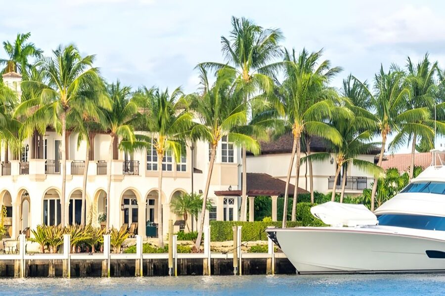 Fort Lauderdale: Millionaire's Row Cruise with Drinks - Why Fort Lauderdale looks different from the water