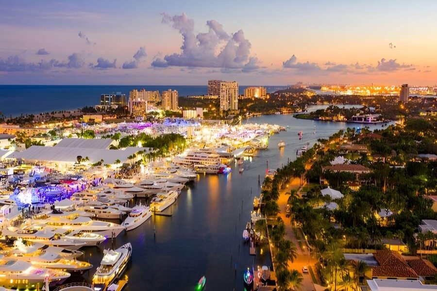 Fort Lauderdale: Millionaire's Row Cruise with Drinks - Millionaire’s Row and the mega yachts