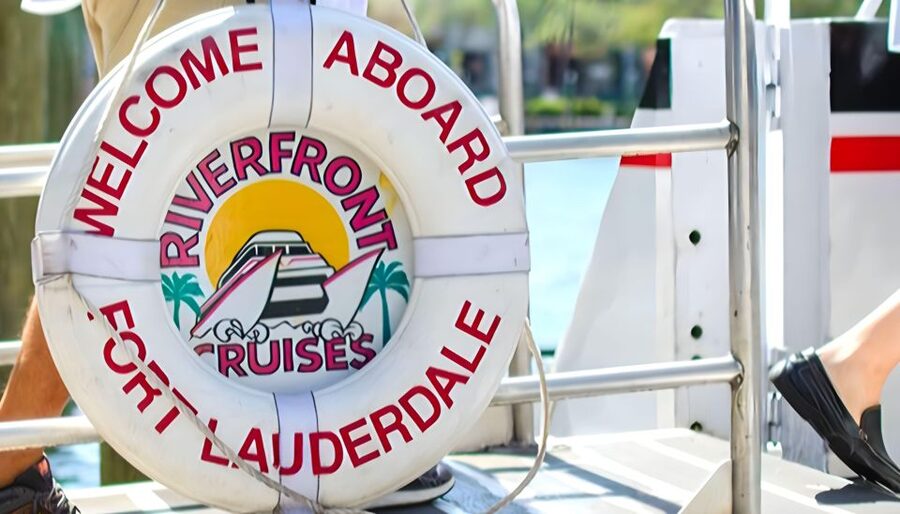 Fort Lauderdale: Millionaire's Row Cruise with Drinks - Las Olas Isles and the Intracoastal Waterway