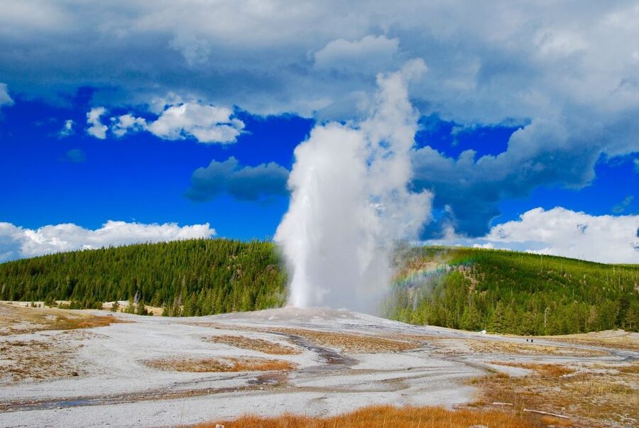 From Jackson: Yellowstone National Park Day Trip with Lunch - Grand Teton on the way north