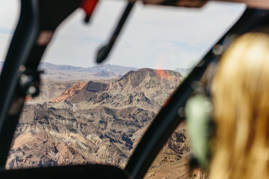 From Las Vegas: Grand Canyon Helicopter Tour with Champagne - Dropping below the Grand Canyon rim