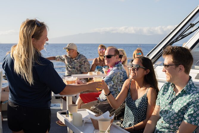 From Ma'alaea Harbor: Sunset Dinner Cruise Aboard the Quicksilver - Drinks, Music, and the Feel of the Evening