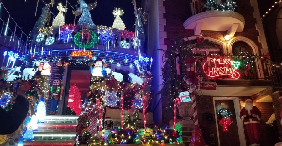 From Manhattan: 4-Hour Brooklyn Christmas Magic Tour - Is $54 a fair price?