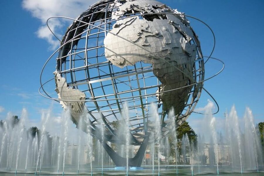 From Manhattan: 5-Hour Bronx, Queens, and Brooklyn Bus Tour - Queens brings Malba, a coffee break, and the Unisphere