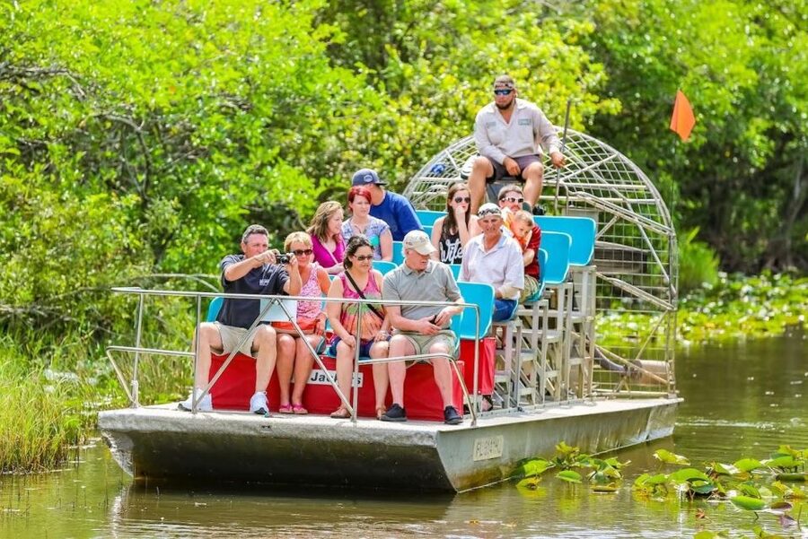 From Miami: Everglades Wildlife Show, Airboat & Bus Transfer - What you see on the full-day Miami version