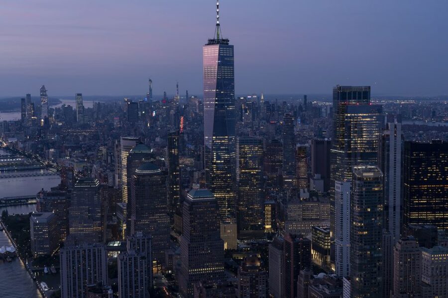 From New Jersey: New York City Skyline Tour - Seating, group size, and comfort in the helicopter