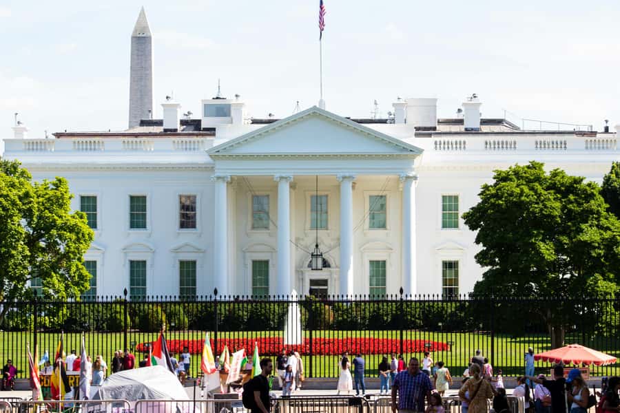 From New York City: Washington and Philadelphia 1-Day Tour - The Rocky Steps and a lighter final stop