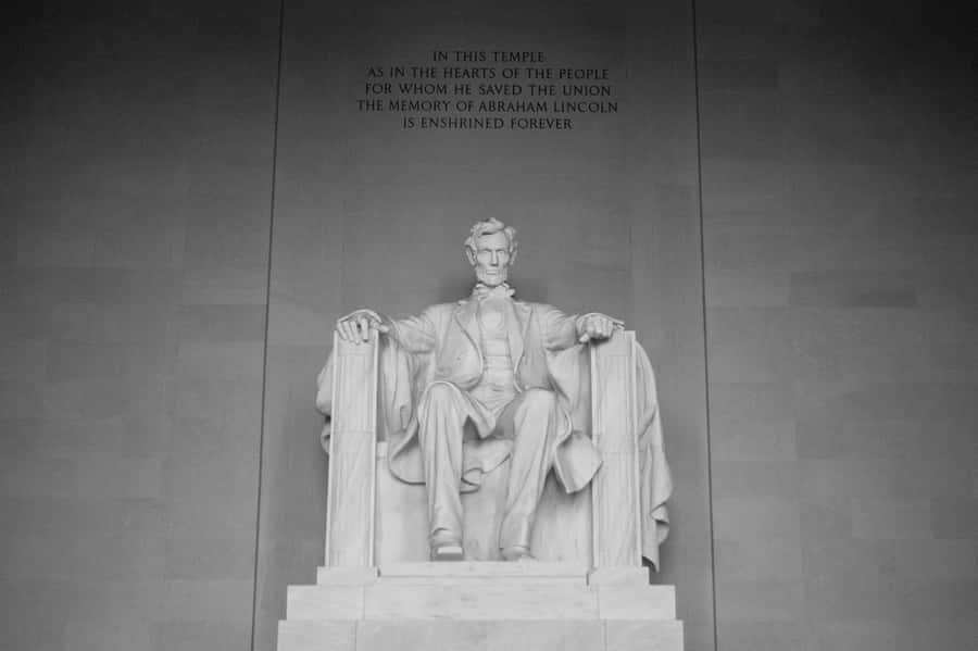From New York City: Washington and Philadelphia 1-Day Tour - The ride south to Washington DC