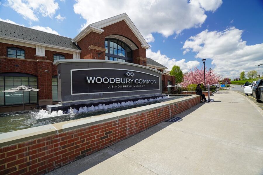 From NYC: Woodbury Common Premium Outlets Shopping Tour - The ride from Times Square to Woodbury Common