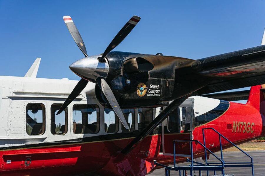 Grand Canyon Village: Grand Canyon South Rim Airplane Tour - Final call: book it or keep your feet on the rim?