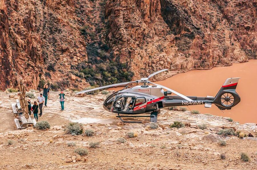 Grand Canyon West: West Rim Helicopter Tour with Landing - The ten-minute flight back through the canyon