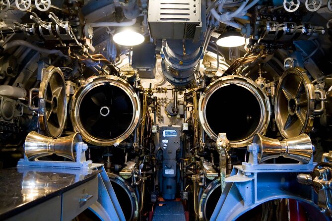 Grand Pearl Harbor and City Tour - USS Bowfin Submarine Museum and Park
