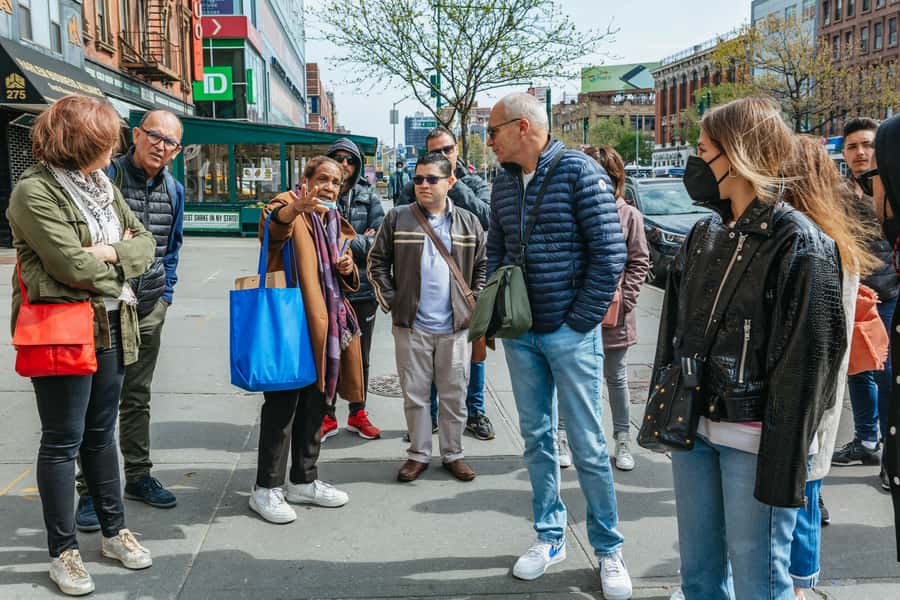 Harlem: Central Harlem Sunday Gospel with Locals - Why Sunday morning in Harlem feels different