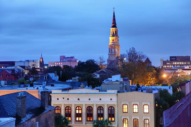 Haunted Evening Horse and Carriage Tour of Charleston - What the guides add to the ride