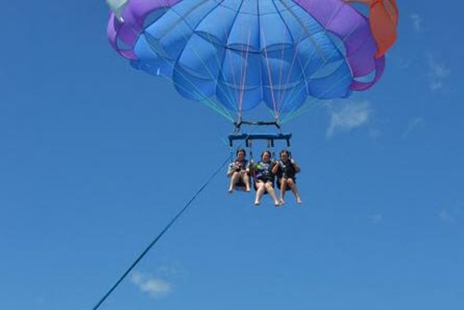 Hawaiian Parasail Since 1977 - Waikiki and Diamond Head from the water
