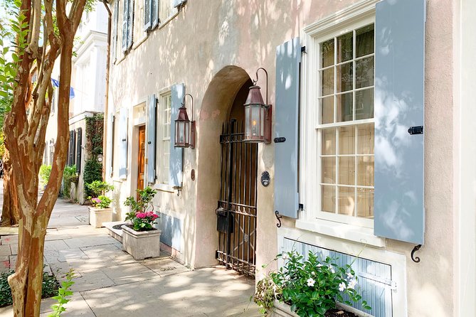 Hidden Alleyways and Historic Sites Small-Group Walking Tour - Rainbow Row without the usual confusion