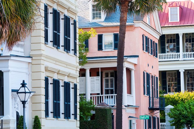 Hidden Alleyways and Historic Sites Small-Group Walking Tour - The guides are a major part of the experience