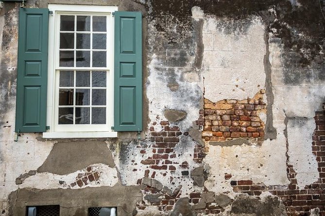 Hidden Alleyways and Historic Sites Small-Group Walking Tour - Price, timing, and practical value