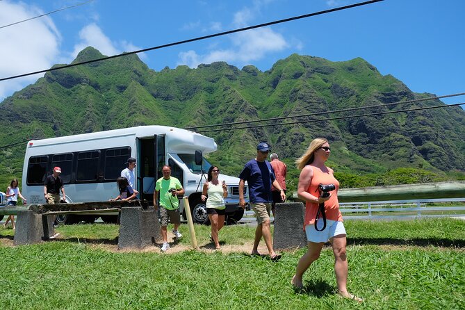 Hidden Gems of Oahu Circle Island Tour with Byodo In Temple - Kualoa Regional Park and the Koʻolau coast